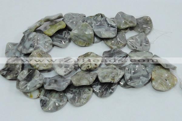 CAB579 15.5 inches 30*30mm wavy triangle silver needle agate beads