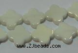 CAG3425 15.5 inches 14*14mm flower white agate gemstone beads