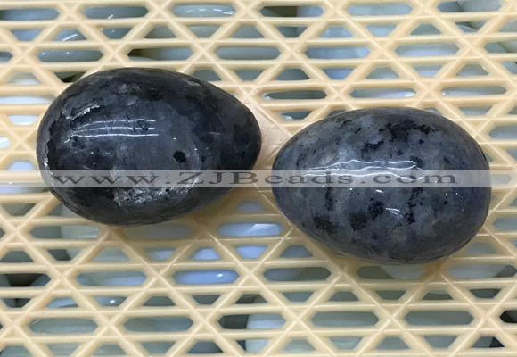 CDN358 35*50mm egg-shaped black labradorite decorations wholesale