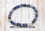 CFB769 faceted rondelle sodalite & potato white freshwater pearl stretchy bracelet