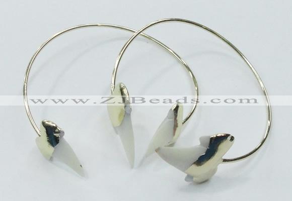 CGB795 18*25mm - 22*28mm teeth-shaped shell bangles wholesale